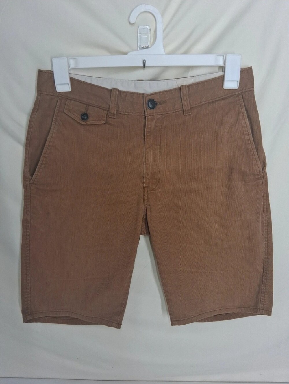 Vintage Levi's Brown Corduroy Shorts Size 33 5-Pocket 10" Jorts